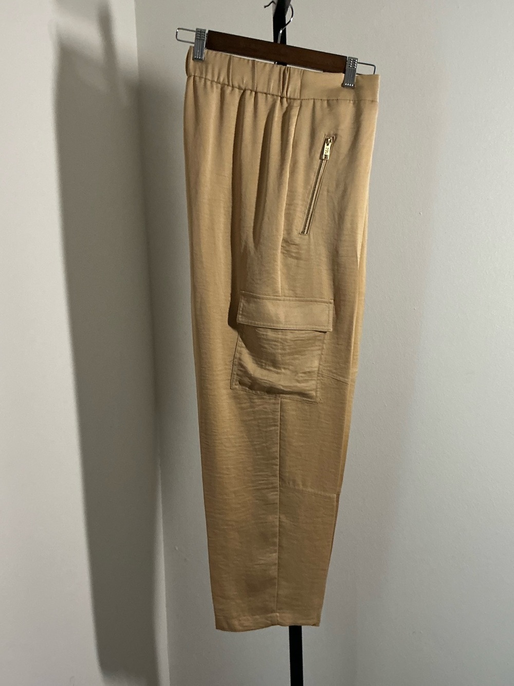 DKNY | Cargo Style Jogger Pants with Zip Pocket Pockets